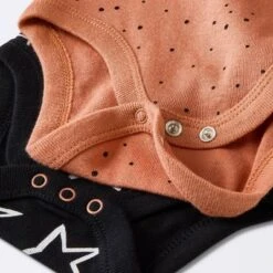 Baby 4pk Short Sleeve Bodysuit - Cloud Island™ Black -Cloud Island™ GUEST bf0690e9 52d6 43fc b7d3 cada2845979b